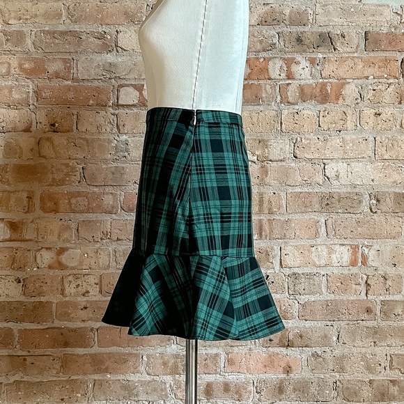 BNWT Draper James Ruffle Hem Skirt in Blackwatch Plaid - Picture 11 of 16